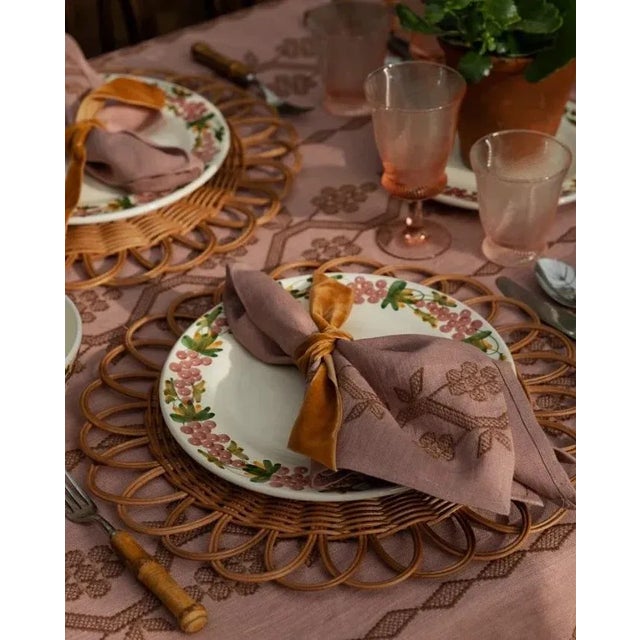 A set of four stunning hand-embroidered linen napkins, our Napa collection is the most elegant way to create an eye-...