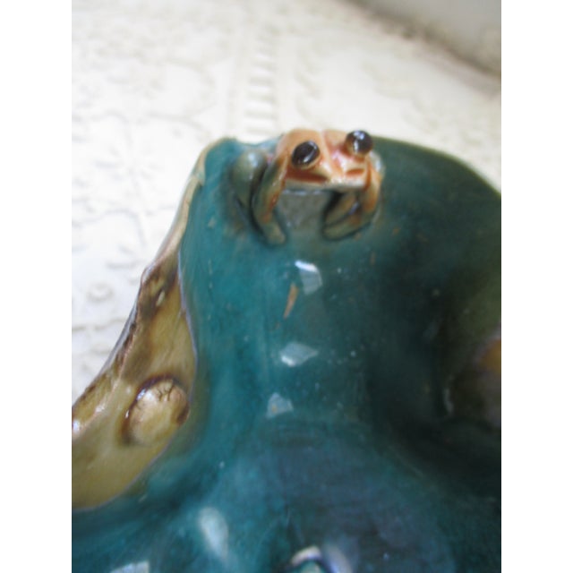 Vintage Majolica Green Bowl With Waterlily & Two Frogs For Sale In Columbia, SC - Image 6 of 9