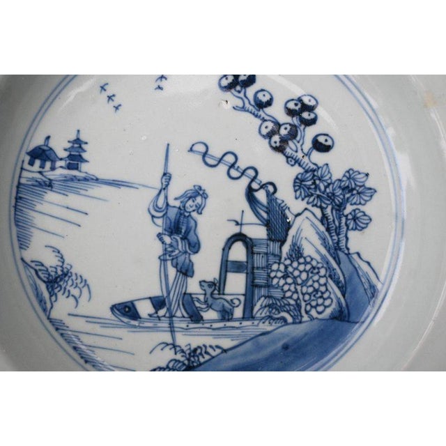 Period: 18th century Style: Asian art Condition: Good condition Material: Porcelain Diameter: 22.8 cm Reference: 1485077...
