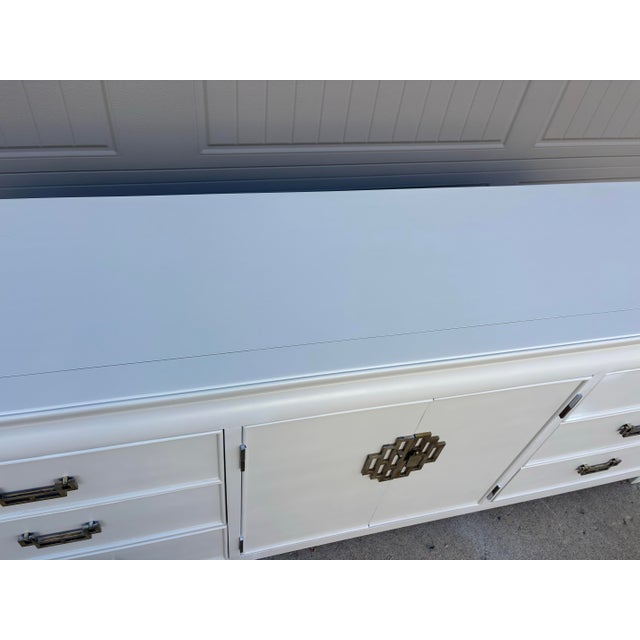 Wood Late 20th Century Chinoiserie Chin Hua Collection Dresser by Raymond K. Sabota for Century Furniture For Sale - Image 7 of 12