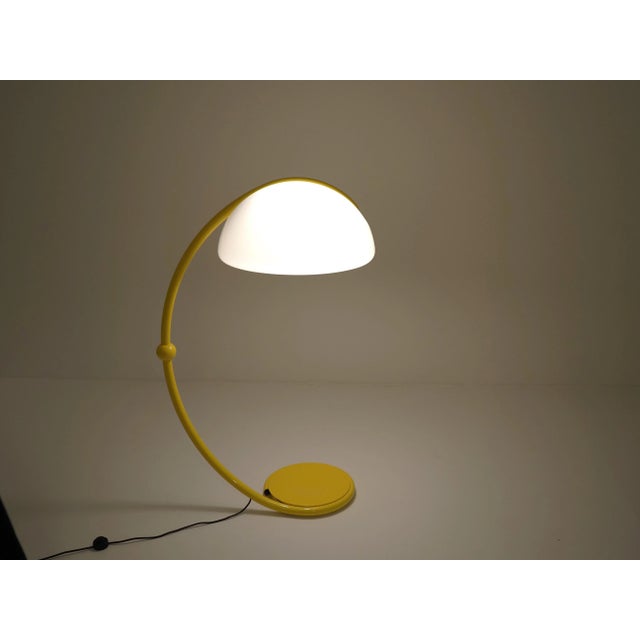 Metal Serpente Floor Lamp by Elio Martinelli for Martinelli Luce, Italy, 1960s For Sale - Image 7 of 7