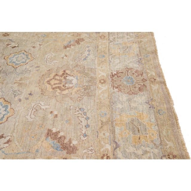 Beige Modern Sultanabad Handmade Square Wool Rug With Floral Motif For Sale In New York - Image 6 of 11