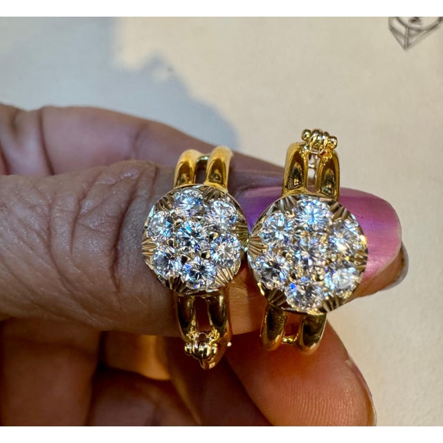 1.6 Carat Diamond VS Quality Hoop Earrings Women , 18 Karat Yellow Gold 8.8 Gm For Sale - Image 9 of 18