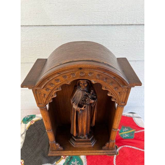 Antique French Carved Oak Statue Niche St. Thérèse Gothic Shrine C1930 For Sale - Image 13 of 18