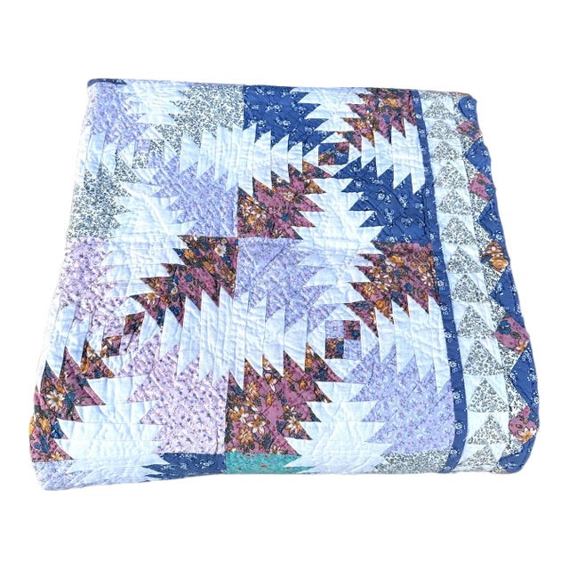 Vintage Handmade "Pineapple Pattern" Quilt For Sale