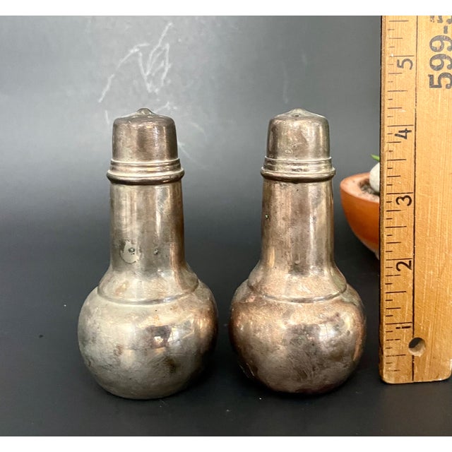 Vintage Mid Century Modern Silver Plated Salt & Pepper Shakers International Silver - Set of 2 For Sale - Image 9 of 9