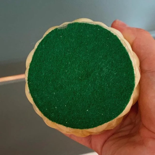 Mid-Century Yellow Alabaster Jar in the Form of a Pineapple For Sale - Image 4 of 6