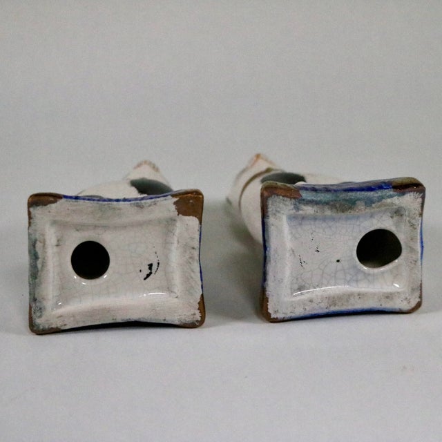 English Pair of Vintage English Staffordshire Style Black & White Cat Figurines on Blue Pillows For Sale - Image 3 of 11