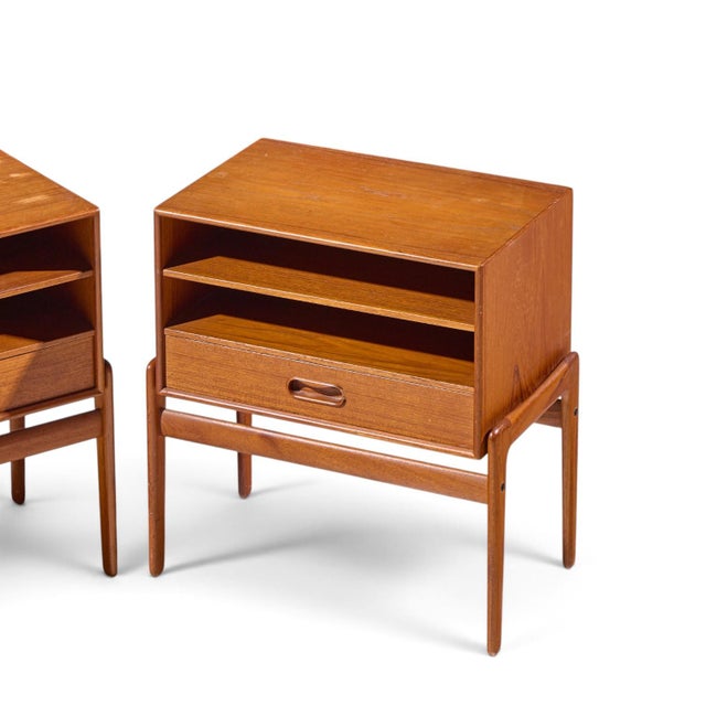 Arne Vodder for Vamo Sønderborg Mid Century Danish Teak Nightstands - Pair For Sale - Image 11 of 12