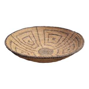 Early 20th Century American Hand Made Devils Grass Basket /Tray