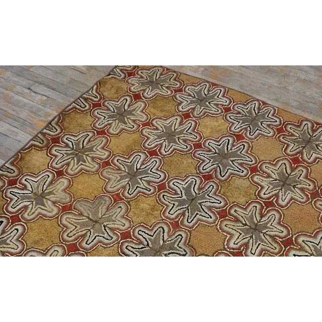 1890s Tan Champagne Geometric Folk Art Antique American Hooked Rug 4' 6" X 4' 8" Woven Cotton Carpet For Sale - Image 4 of 9