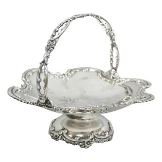 Antique Meriden Silver Plated Floral Repousse Pedestal Brides Wedding Basket For Sale