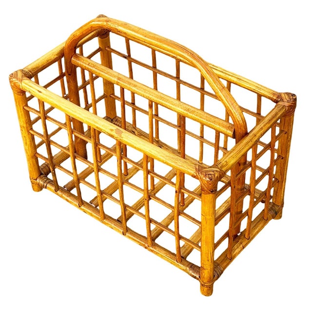 1940s Restored Mid 20th Century Geometric Reed Rattan Pattern Rattan Magazine Rack For Sale - Image 5 of 9