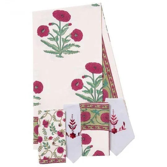 Contemporary Poppy 8-Seat Magenta Tablecloth For Sale - Image 3 of 9