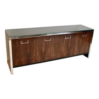 Milo Baughman Attributed Credenza for John Stuart in Burled Rosewood, Black Lacquer, and Chrome For Sale