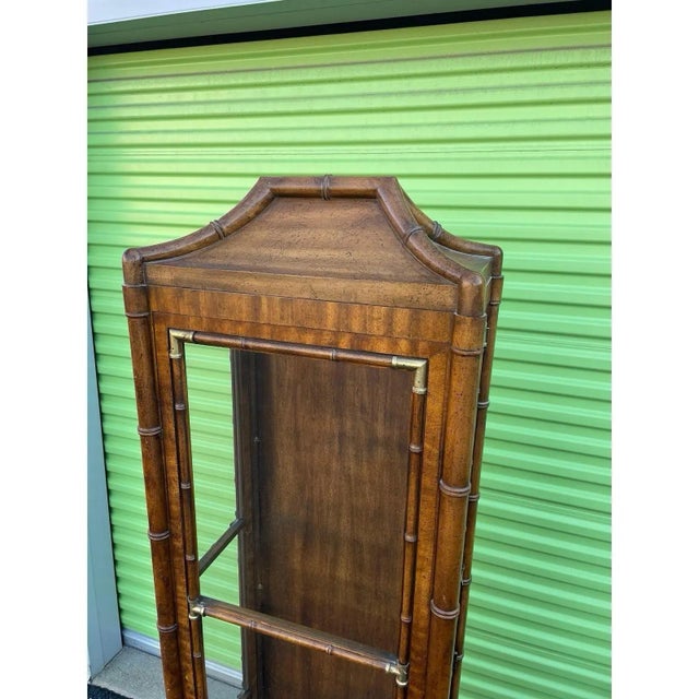 Chinoiserie Style Illuminated Pagoda Curio Display Cabinet For Sale In Chicago - Image 6 of 11