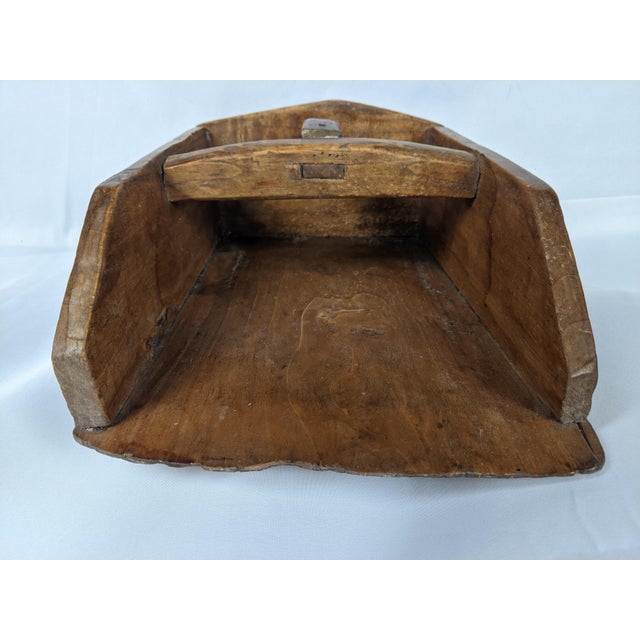 19th Century American Primitive Wooden Grain Scoop With Folding Support Arm & Iron Hanger For Sale - Image 10 of 18