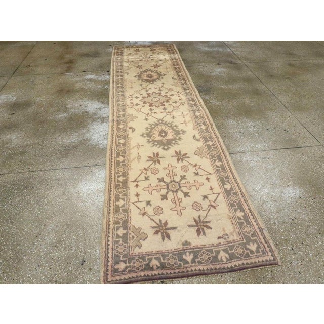 Galerie Shabab Collection Mid-20th Century Handmade Turkish Oushak Runner For Sale - Image 9 of 10