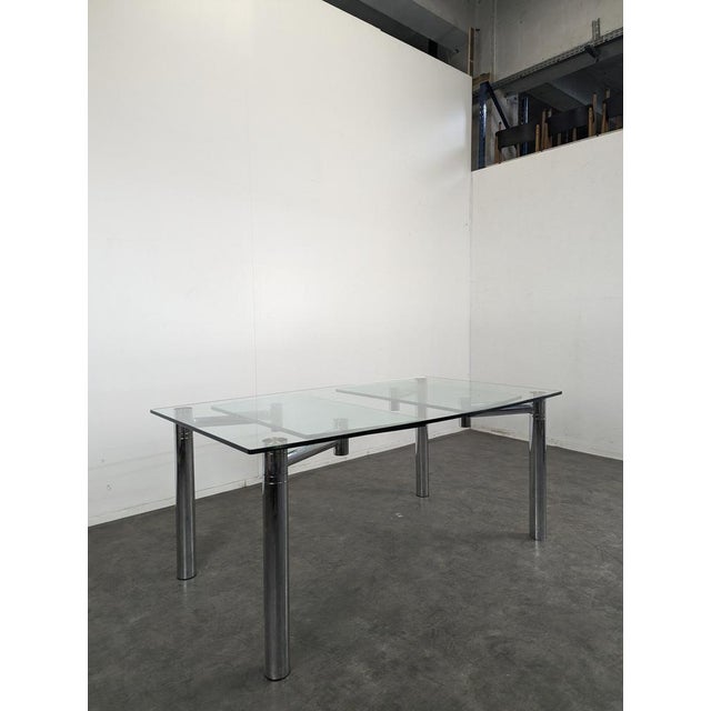 Extendable Coffee Table in Glass and Chrome, in Very Good conditions.
