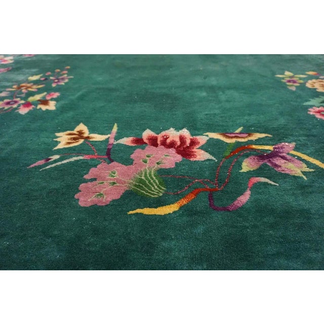 1920s Green Flowers Modern Antique Chinese Art Deco Carpet 8'9" X 11'6" Knotted Pile Wool Rug For Sale - Image 4 of 9