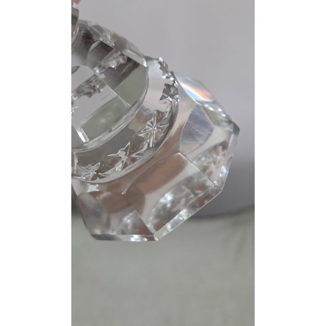 Vintage Tall Faceted Crystal-Glass Salt and Pepper Shakers With Silver-Tone Caps For Sale - Image 15 of 16