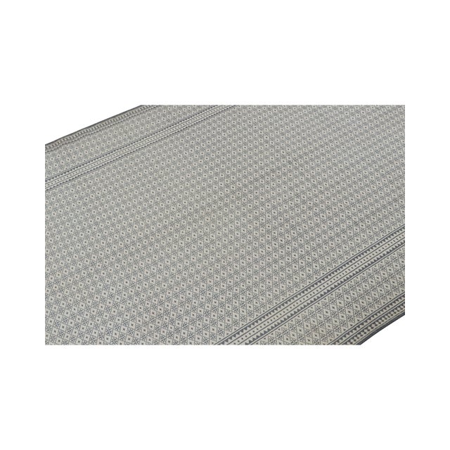 2010s Rug & Kilim’s Zilu Style Kilim in White and Blue-Gray Geometric Pattern For Sale - Image 5 of 6