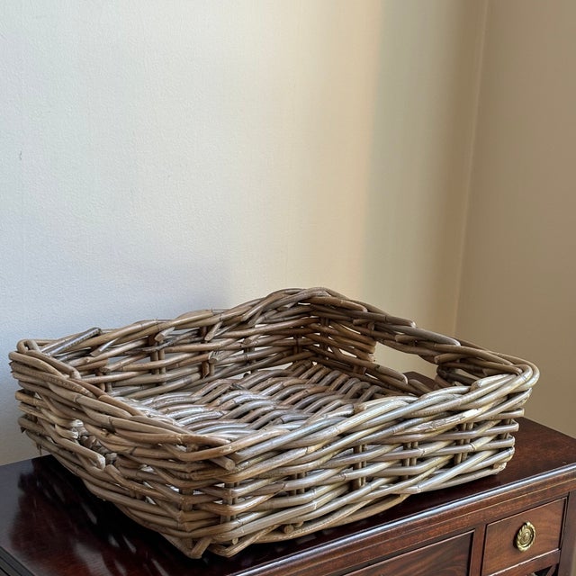 Late-20th Century Thick Willow Storage Tray Basket For Sale - Image 9 of 11