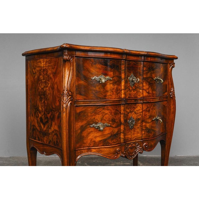 Baroque Style Chest of Drawers in Oak For Sale - Image 6 of 17