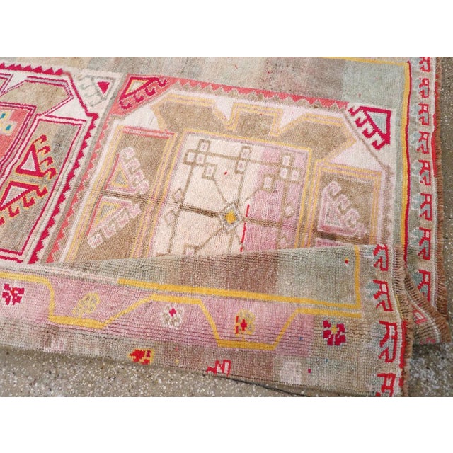 Galerie Shabab Collection Mid-20th Century Handmade Turkish Anatolian Gallery Carpet For Sale - Image 9 of 10