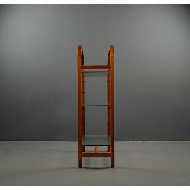 Postmodern Hollywood Regency Pinewood & Glass Etagere, 1980s For Sale - Image 5 of 18