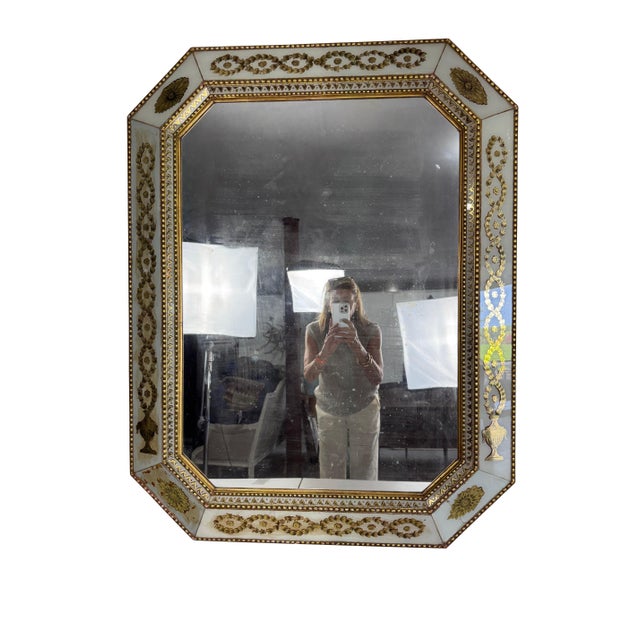20th Century Italian Neoclassical Églomisé Mirror in White and Gold For Sale - Image 16 of 18