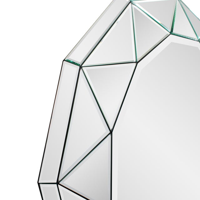 Illusia Mirror Care Instruction : Wipe Clean
