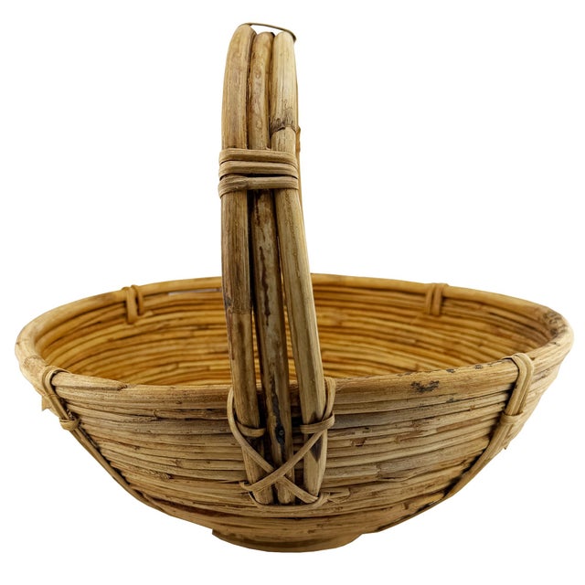 Mid 20th Century Vintage Handwoven Pencil Reed Basket With Bentwood Handle After Crespi For Sale - Image 5 of 8