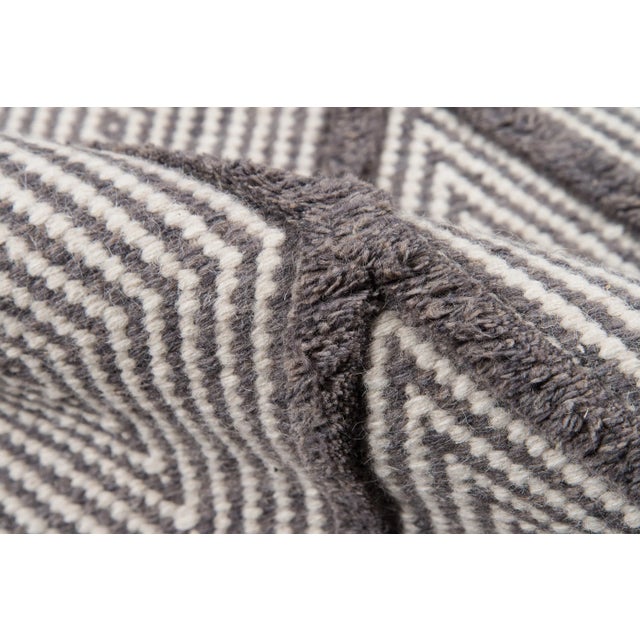 2020s Erin Gates by Momeni Langdon Spring Charcoal Hand Woven Wool Area Rug - 8'6" X 11'6" For Sale - Image 5 of 7