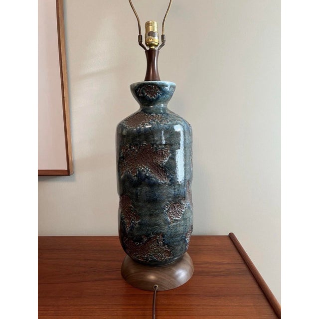 Mid-Century Modern Vintage Mid Century Modern Brutalist 1960s Blue Ceramic Lava Glaze Table Lamp For Sale - Image 3 of 12