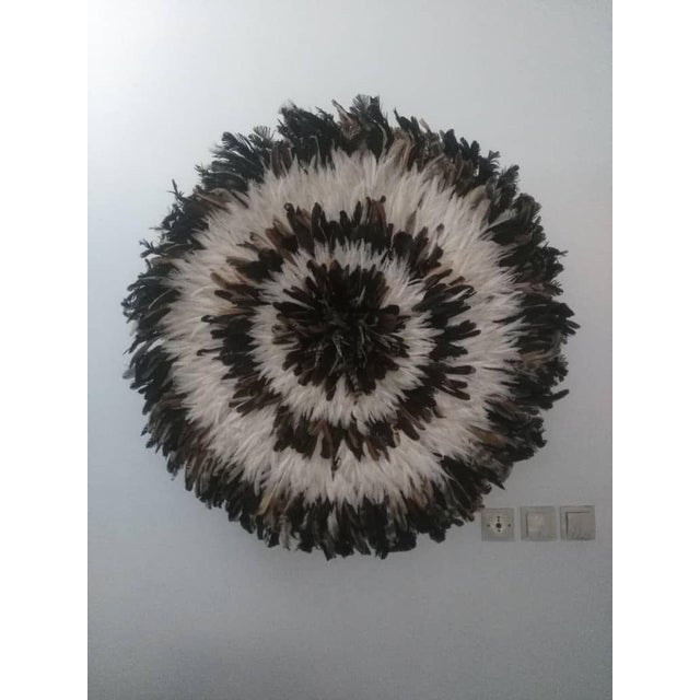 Juju Hat Natural and White of 39" - 100 Cm For Sale - Image 4 of 6