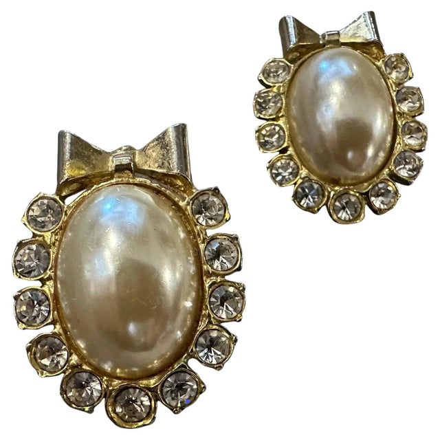 1980s Gilted Metal Rhinestones and Faux Pearls Italian Ribbon Clip-on Earrings For Sale - Image 6 of 10