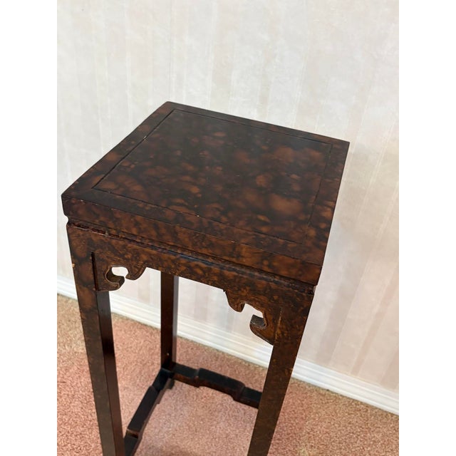 1960s asian-style burlwood plant stand/pedestal. Excellent condition.