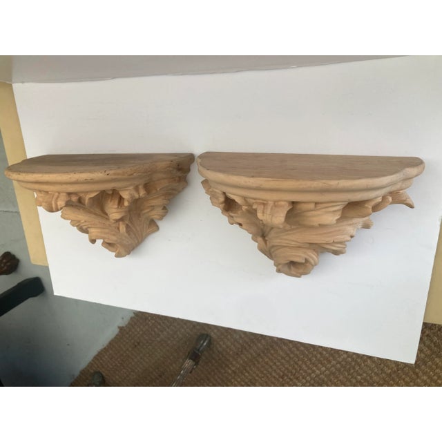 Traditional Michael Taylor Acanthus Leaf Wall Brackets Natural - A Pair For Sale - Image 3 of 9