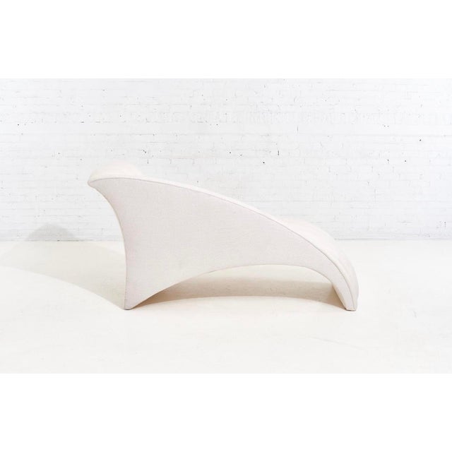 Channel Tufted Chaise Lounge by Vladimir Kagan, 1980 For Sale In Chicago - Image 6 of 9