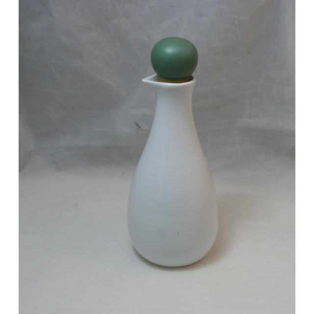 1980s Postmodern Memphis Olive Oil Jug Cruet White Stoneware Euro Style For Sale - Image 4 of 9