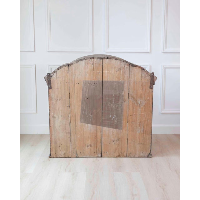 18th Century Swedish Gustavian Hanging Cupboard, Glass & Wood, Painted For Sale - Image 4 of 10
