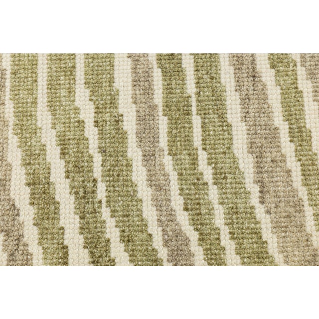 Contemporary Abstract Geometric Wool Area Rug – Olive Green & Cream Modernist For Sale In New York - Image 6 of 12