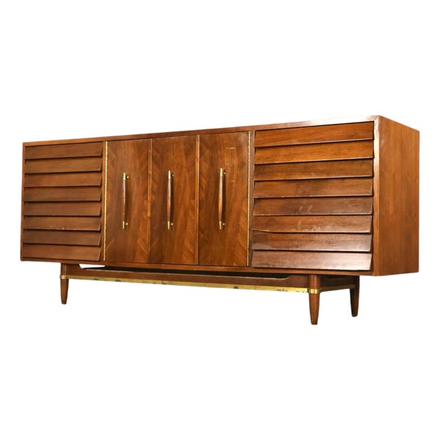 American of Martinsville Dania Lowboy Dresser, C. 1960s For Sale