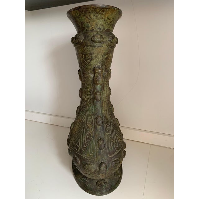 Chinese Archaistic Bronze Vase, Circa 1900 Shang Dynasty Style Gu Vessel For Sale - Image 18 of 18