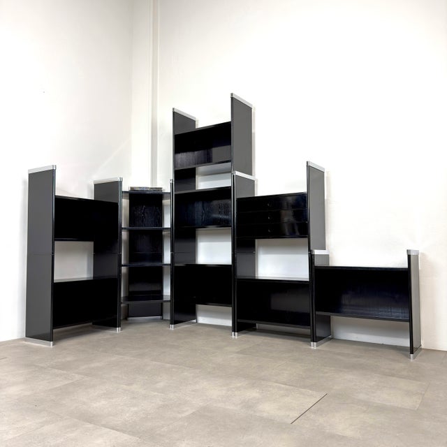 Rare modular bookcase from the Nippon series by Harucki Miyagima (Miyajima), produced in the 1970s by La Linea (Italy)....