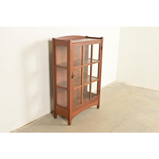 L. & J.G. Stickley, Inc. L. & J. G. Stickley Antique Mission Oak Arts and Crafts Bookcase Cabinet, Circa 1910 For Sale - Image 4 of 14