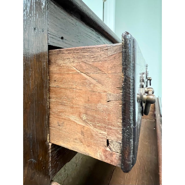 Wood 18th Century English Georgian Oak Bachelor’s Chest For Sale - Image 7 of 11