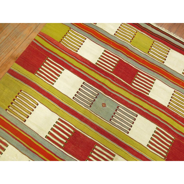 Mid 20th Century Vintage Turkish Kilim, 4'5'' X 7'3'' For Sale - Image 5 of 7