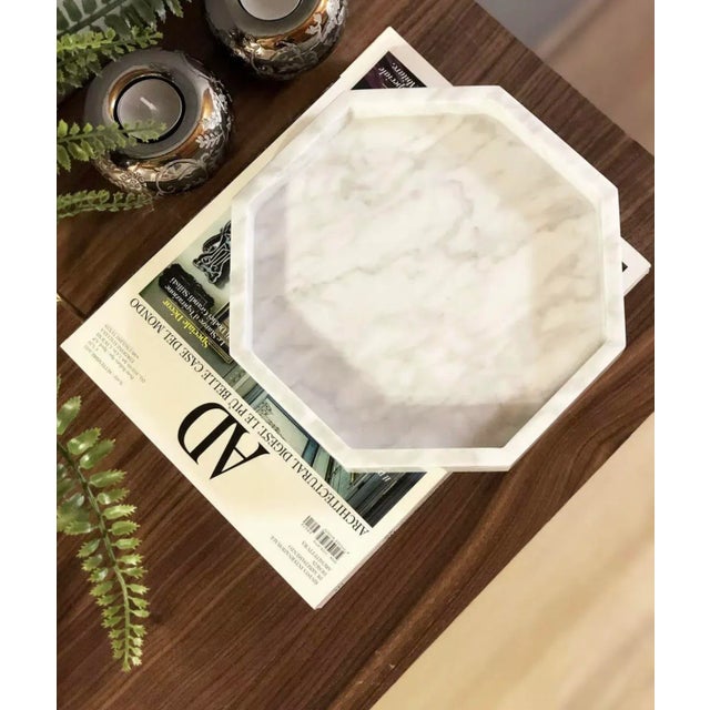 Octà thanks to the simple and clean design can be placed in all furnishing styles. It is a container capable of...